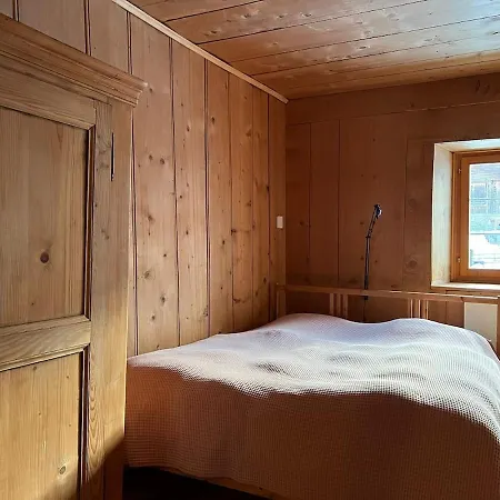 Apartment Tgesa Pasch Reams